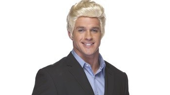 blonde-salesman-wig-1